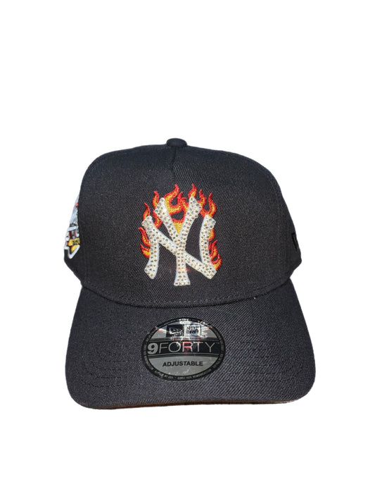 New York Yankees SnapBack (Flames)