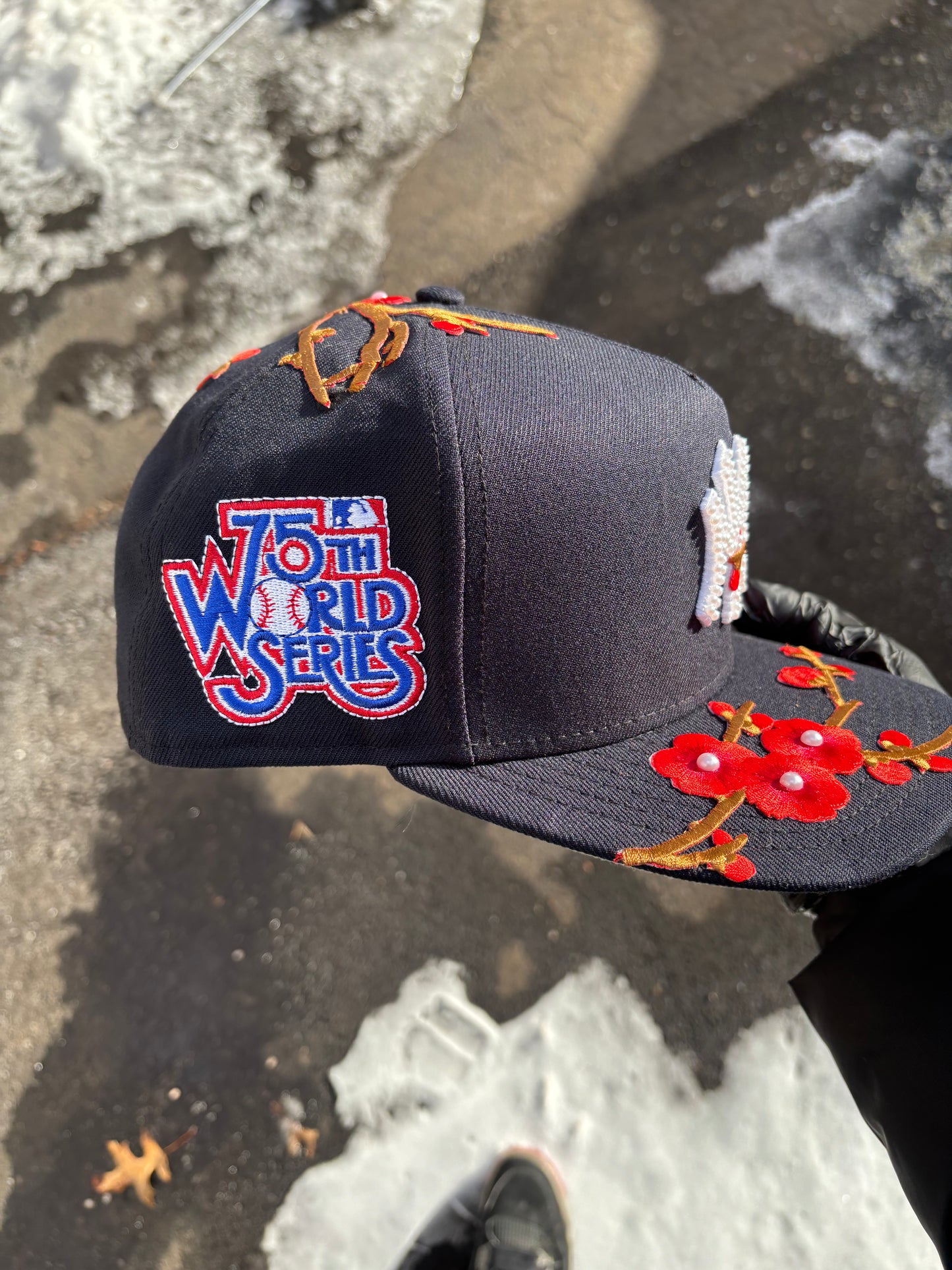 New York Yankees SnapBack Cherry Pearl Edition