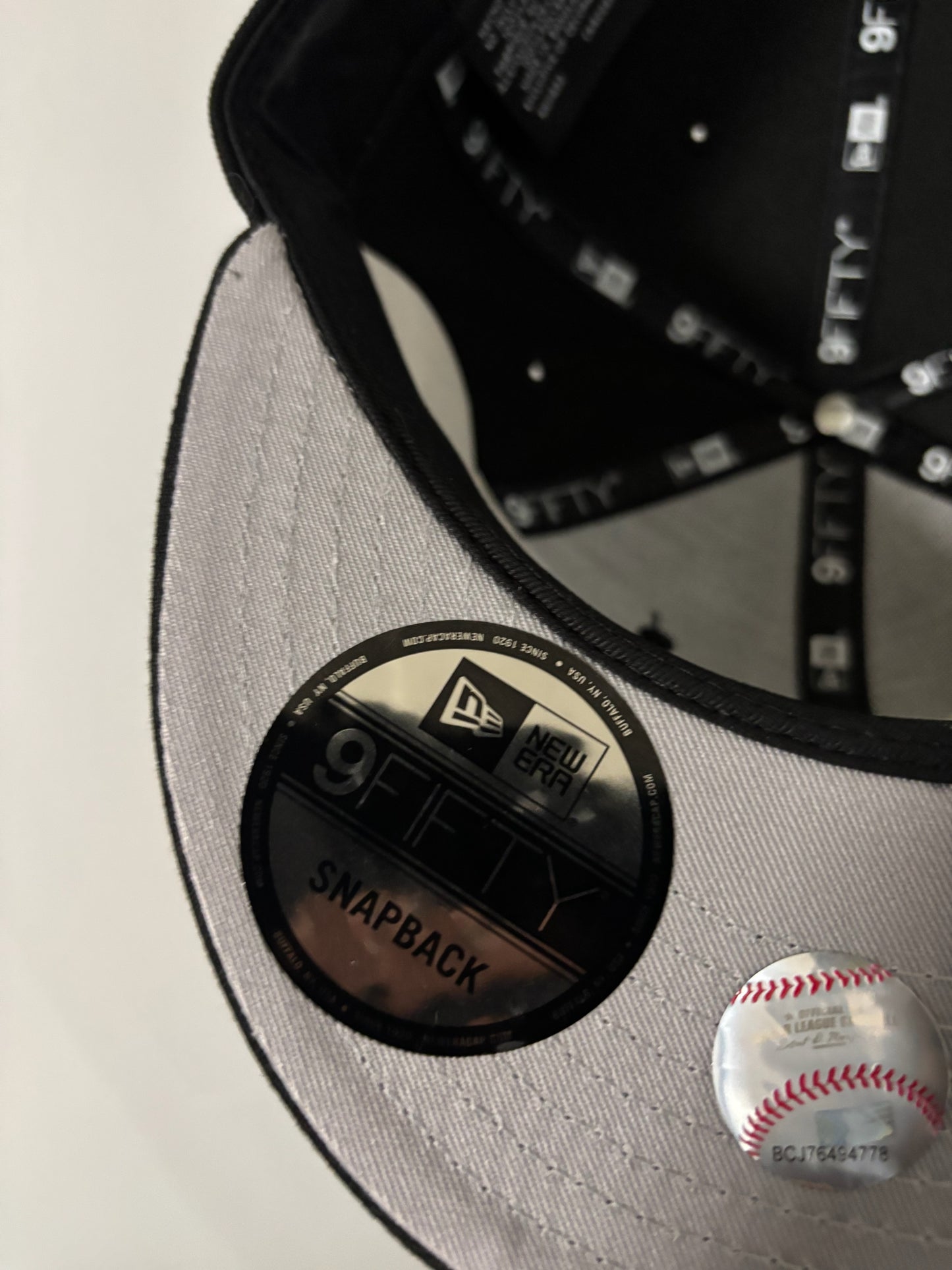 Chicago White Sox SnapBack (Rose Gold)