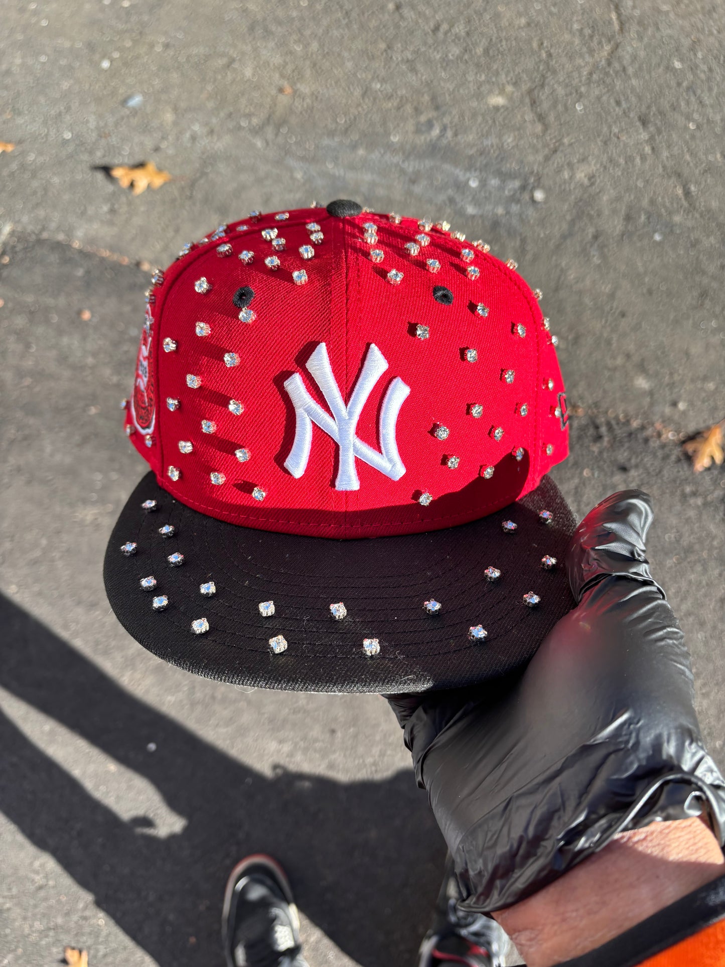 New York Yankees Iced out Fitted hats (Ruby ice)